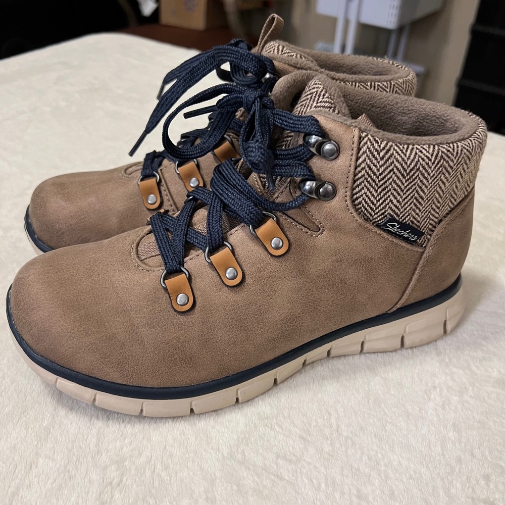 Skechers Womens Synergy Cold Daze Ankle Boots Faux Fur Herringbone Tan Size 7